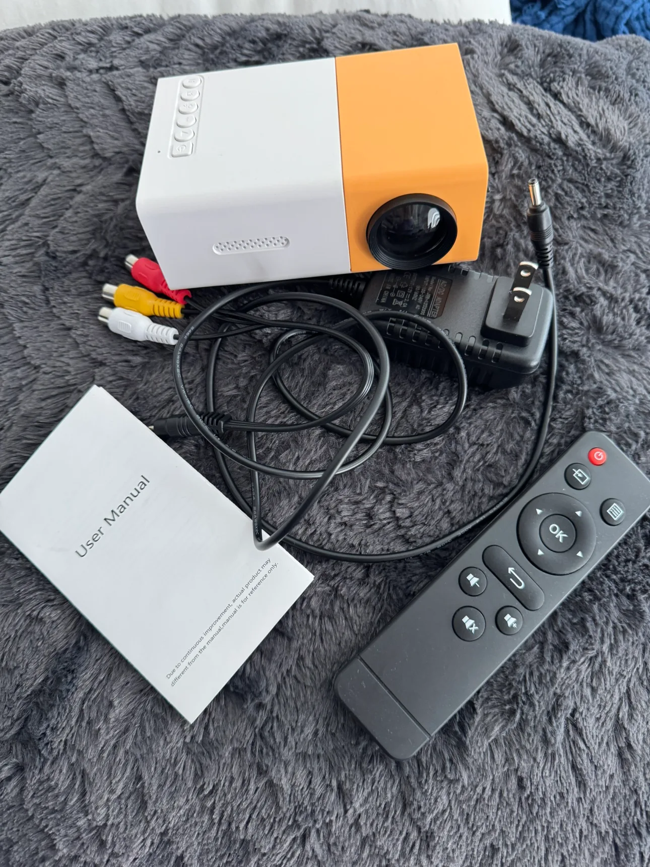 Mini Projector thumbnail