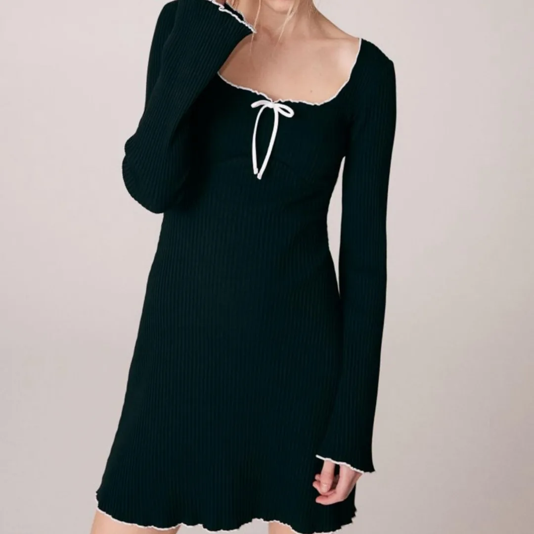 H&M long sleeved ribbed dress thumbnail