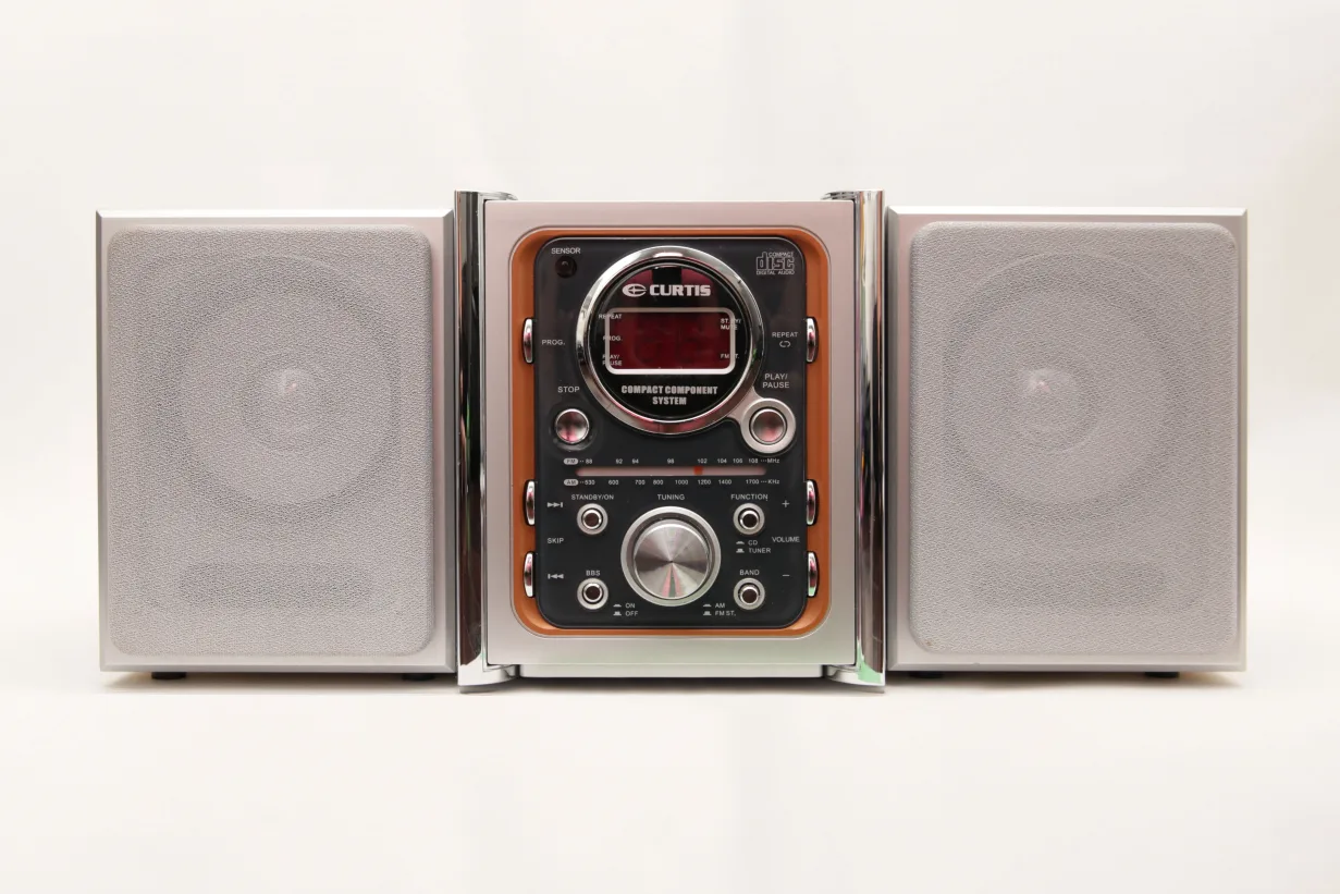Curtis Radio CD Player + AM/FM Radio Stereo System thumbnail