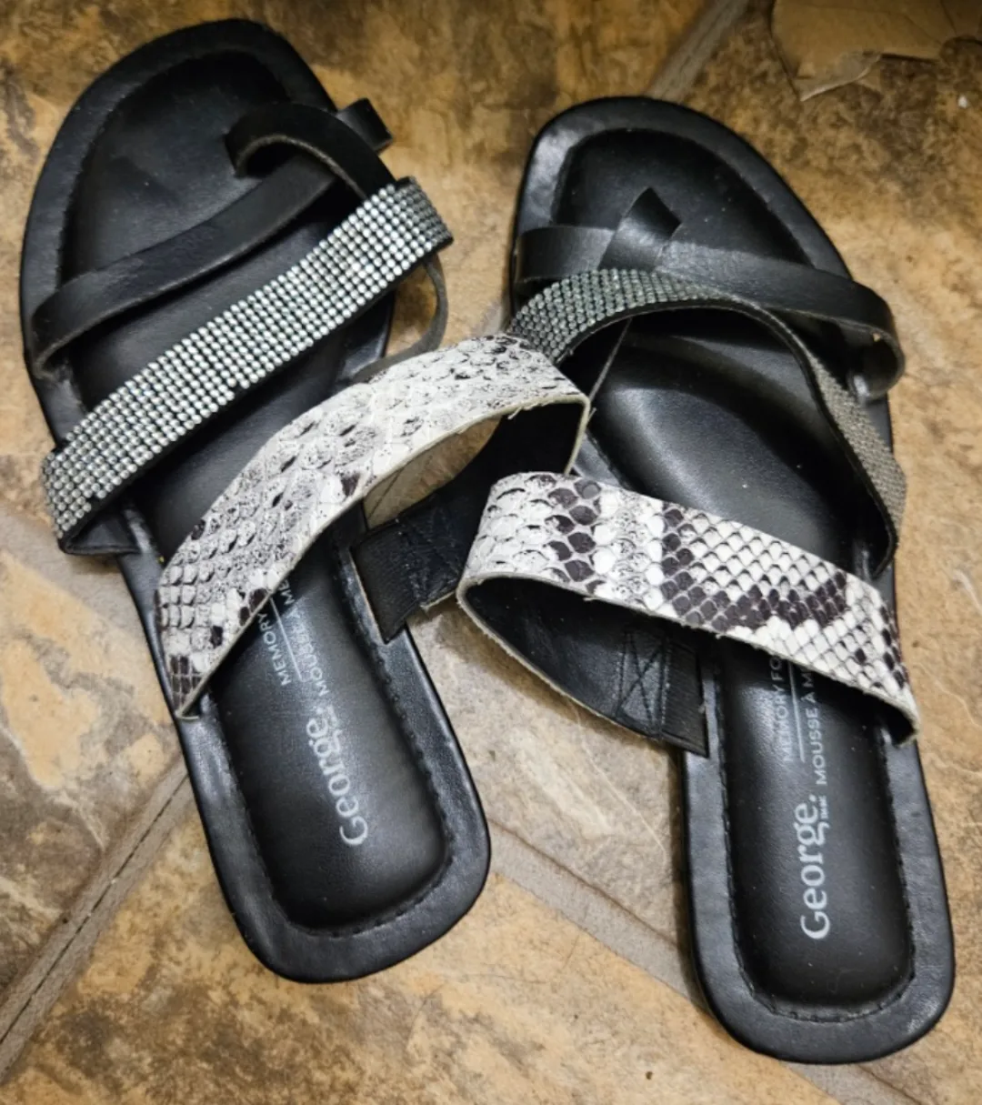Women's Sandals thumbnail