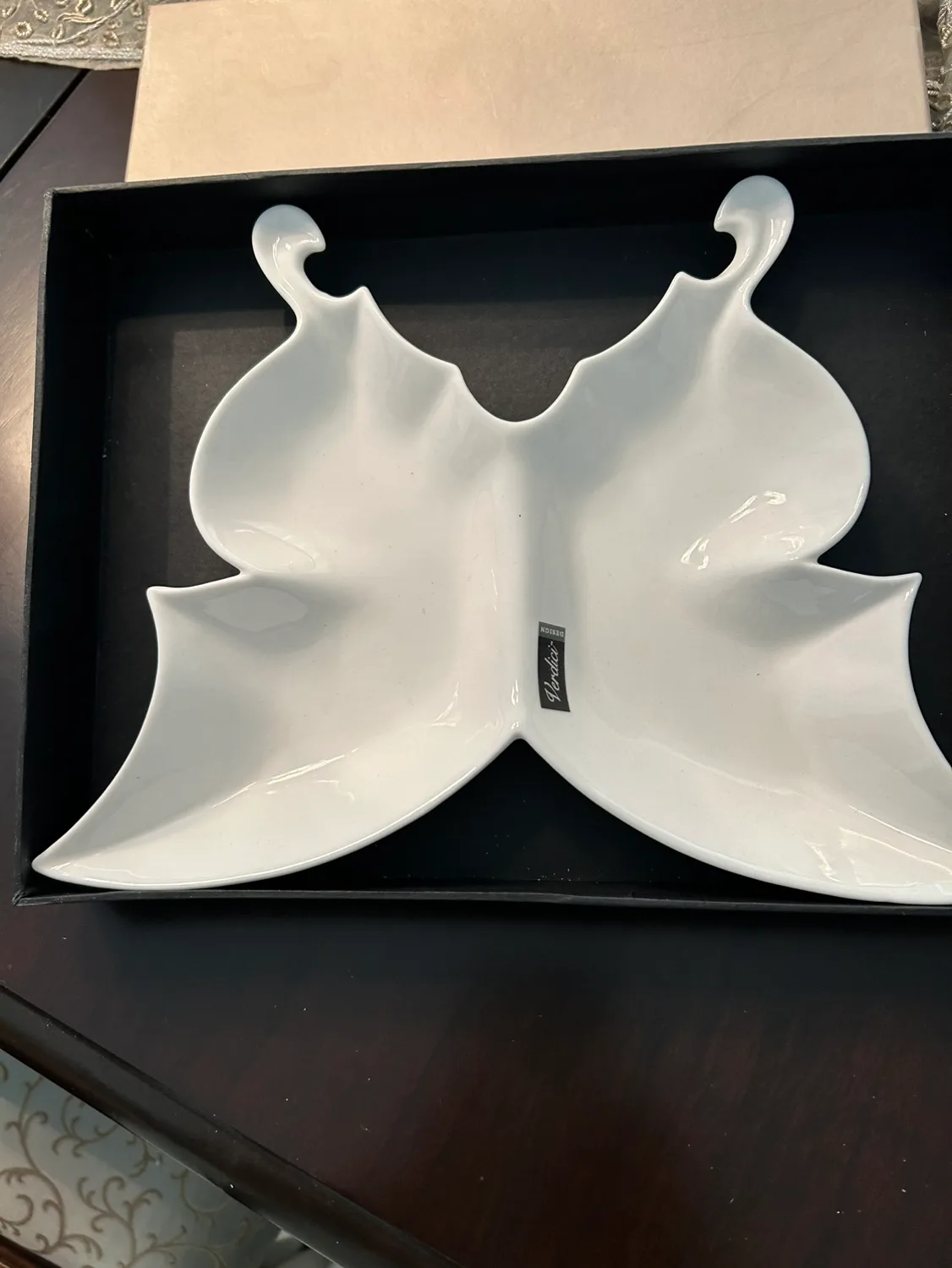 Verdici  Butterfly Serving Dish image indicator(2)