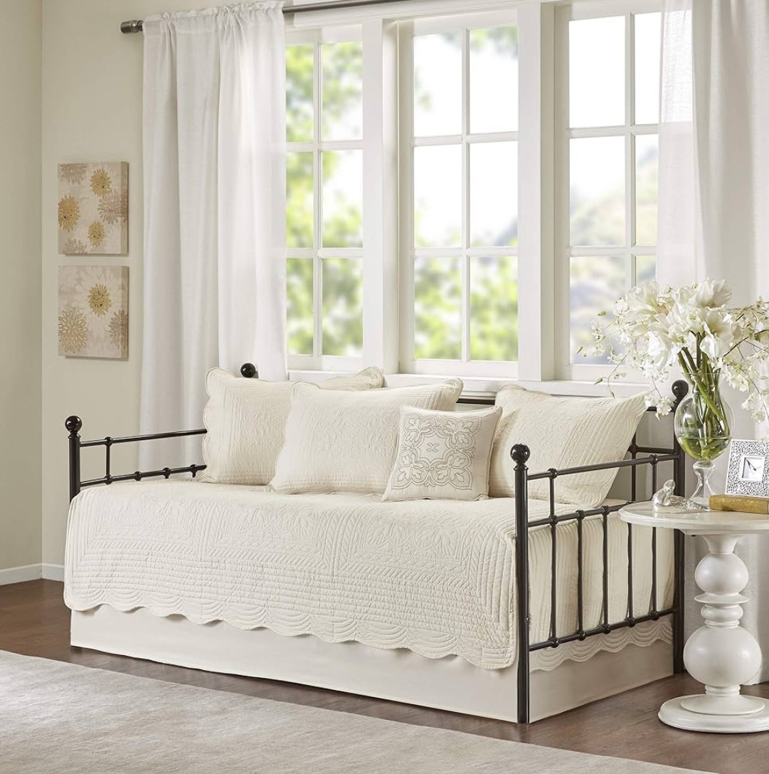 Twin Size Black Metal Daybed Frame + Mattress