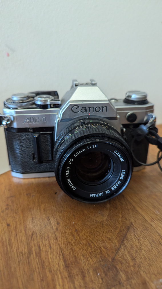 Canon AE-1 Film Camera - photo 2