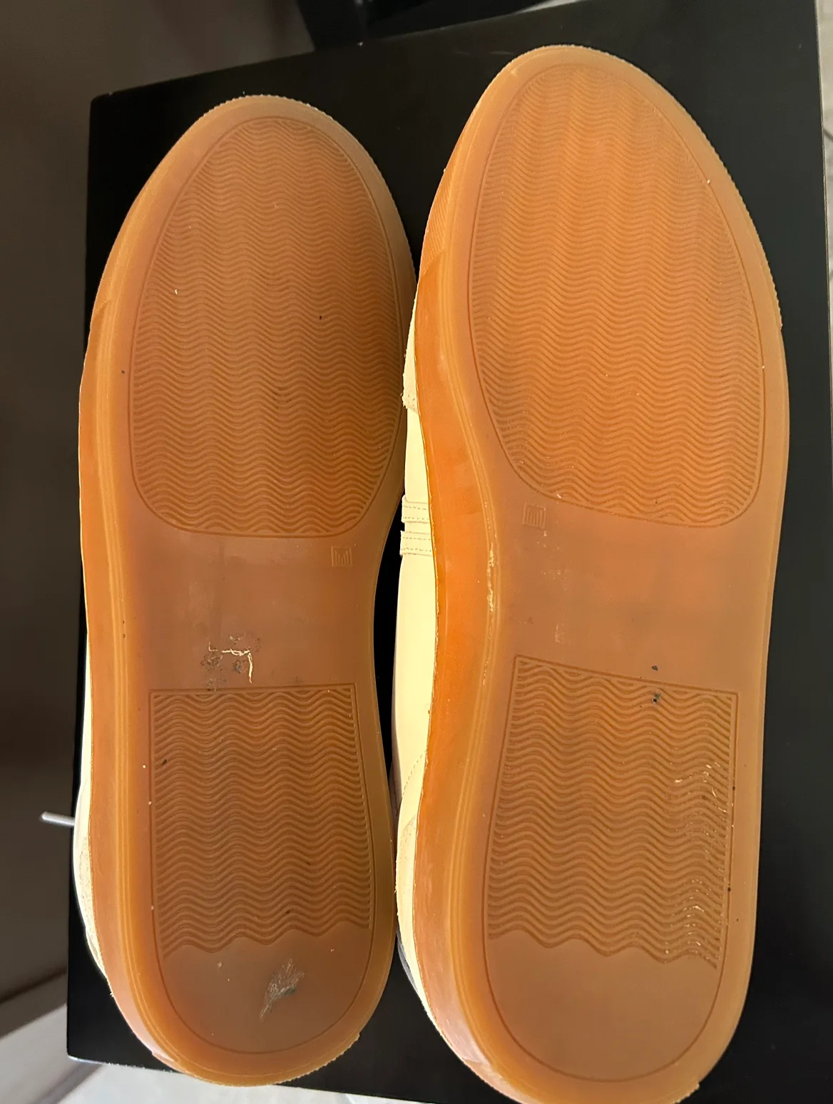 Ted Baker Robbert sneaker made of leather with suede details image indicator(6)