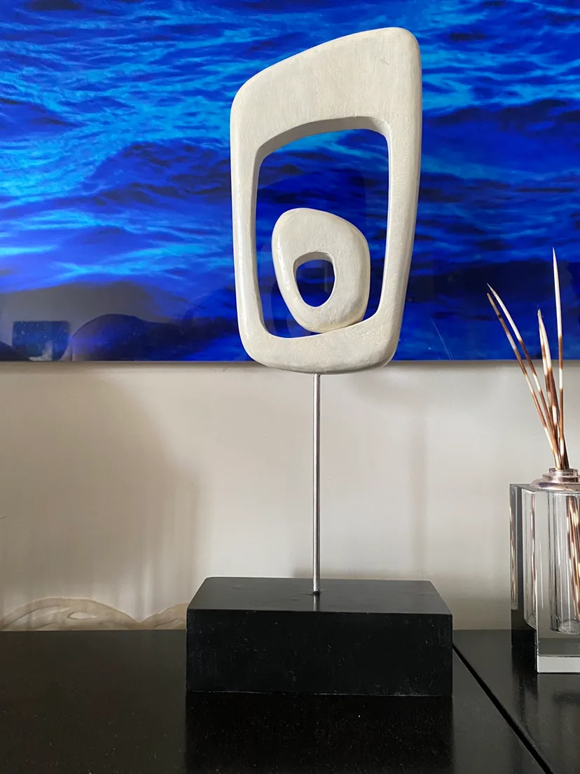 Retro Abstract Sculptures image indicator(2)