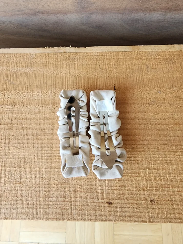 Faux Leather Scrunchie Hair Clips x4 image indicator(5)