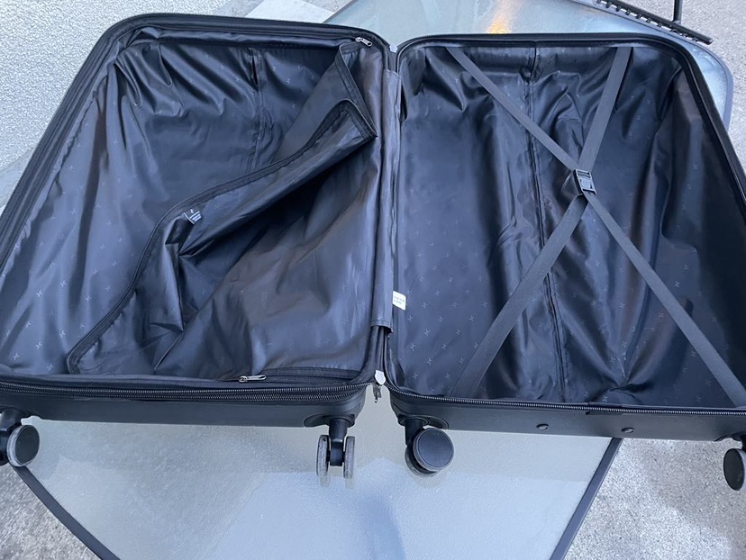 Large Black Suitcase with Wheels - photo 3