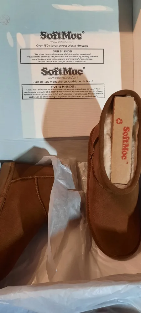 Brand New Women's Size 8 Softmoc Suede Booties image indicator(3)