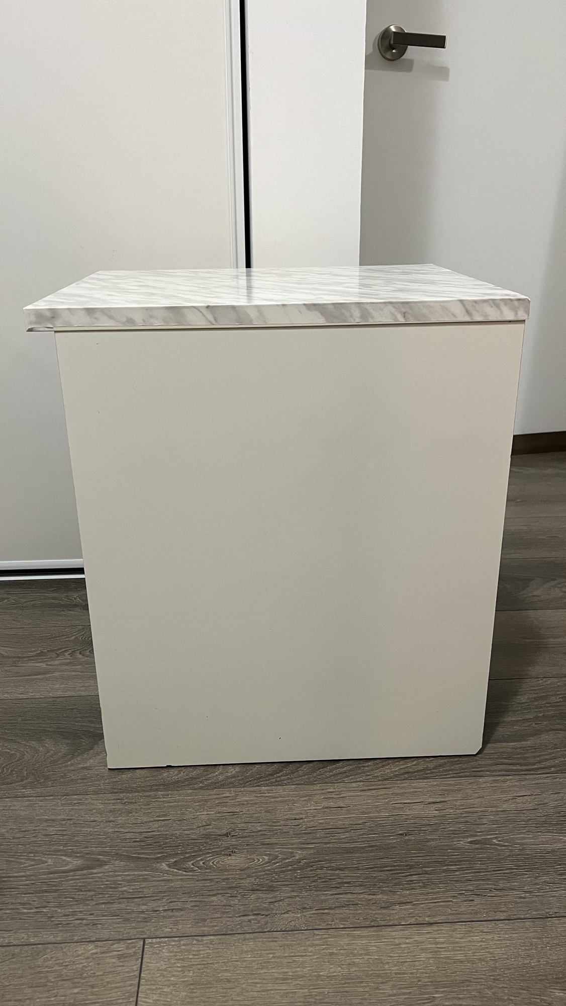 IKEA Malm White Nightstand with Marble Top IKEA malm - photo 4