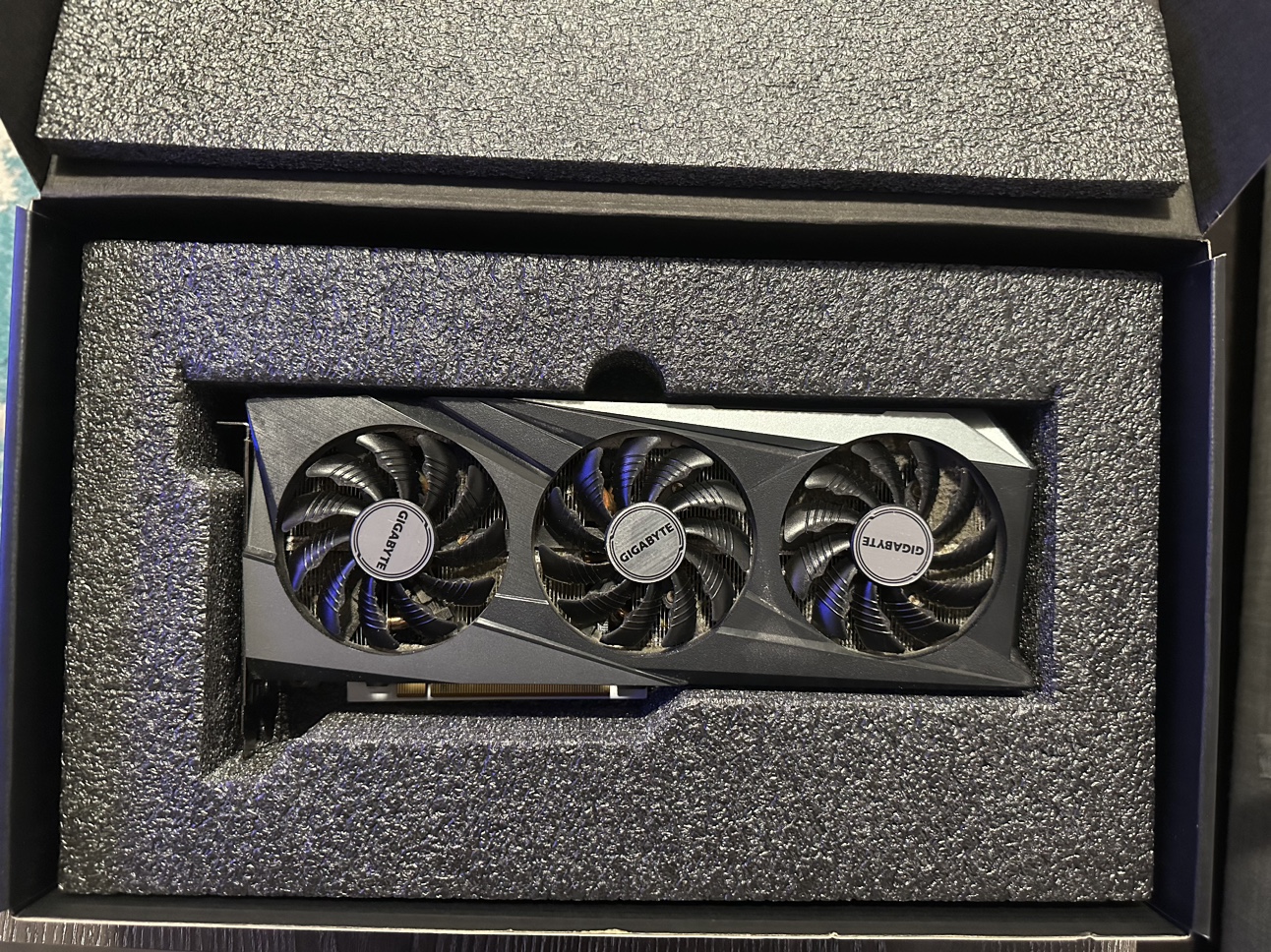 Gigabyte GeForce RTX 3060 Ti Gaming OC Pro 8G - photo 2