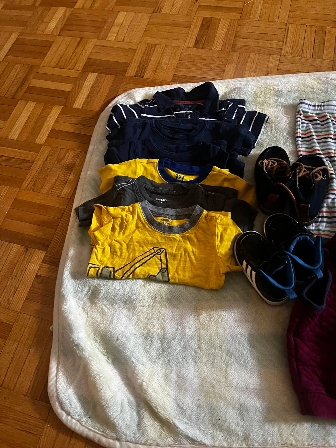 Boys' Clothes Bundle image indicator(2)