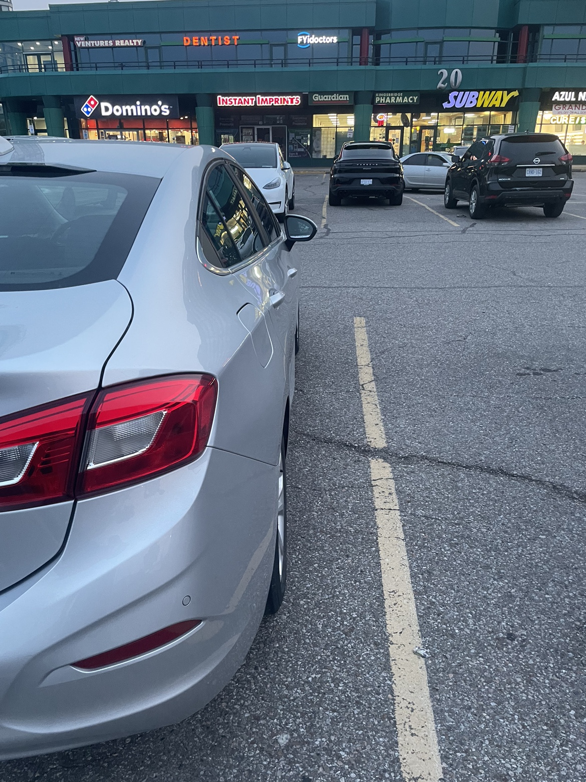 2019 Chevrolet Cruze LT - Rebuilt Title, Well-Maintained. - photo 5