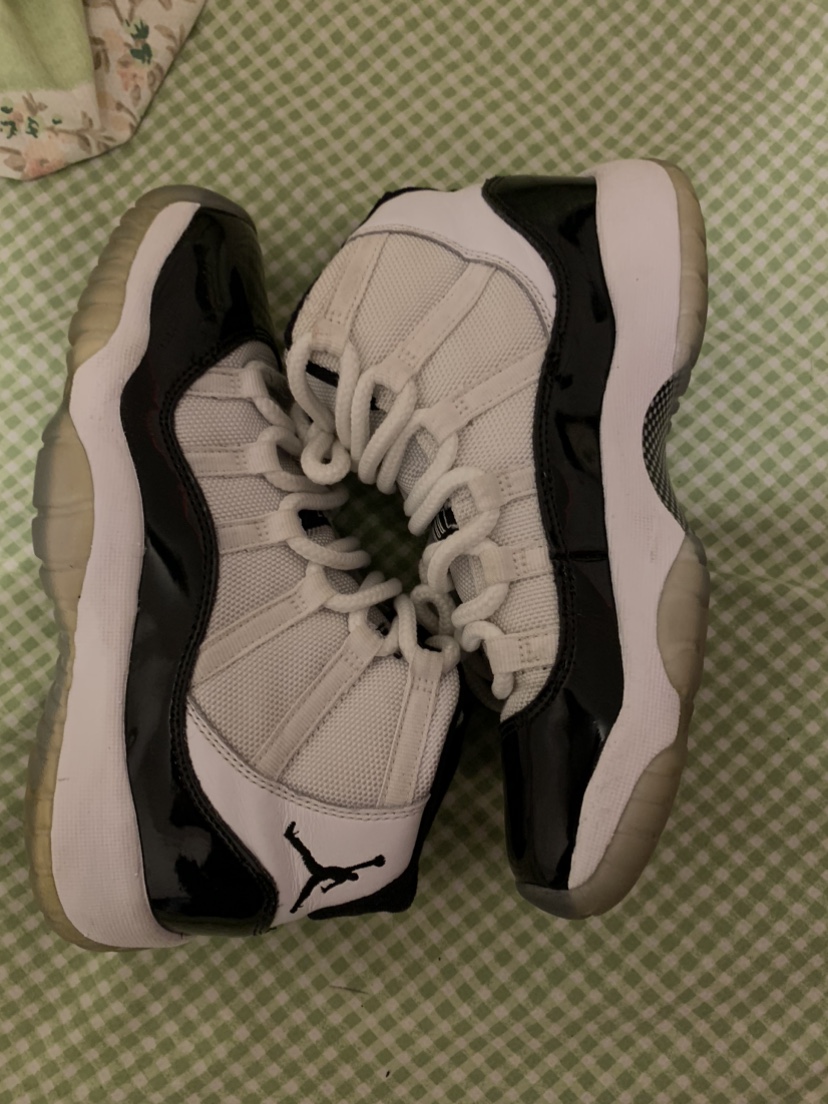 Air Jordan 11 Retro "Concord"