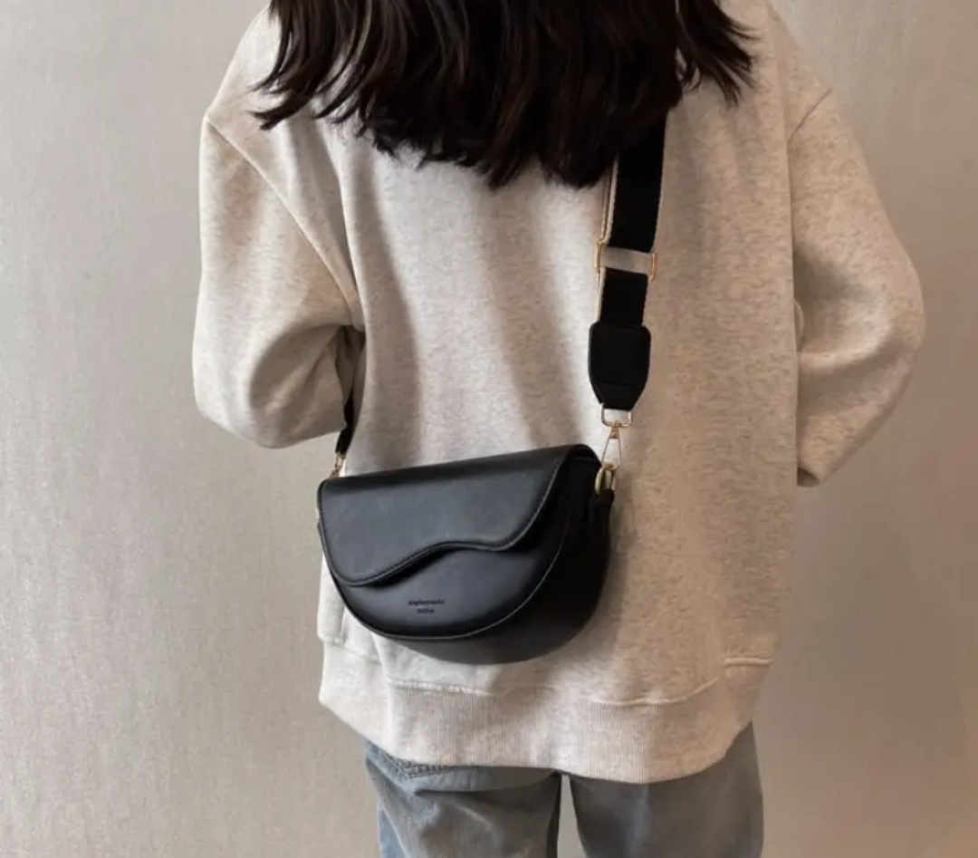 Black Crossbody Bag - photo 3