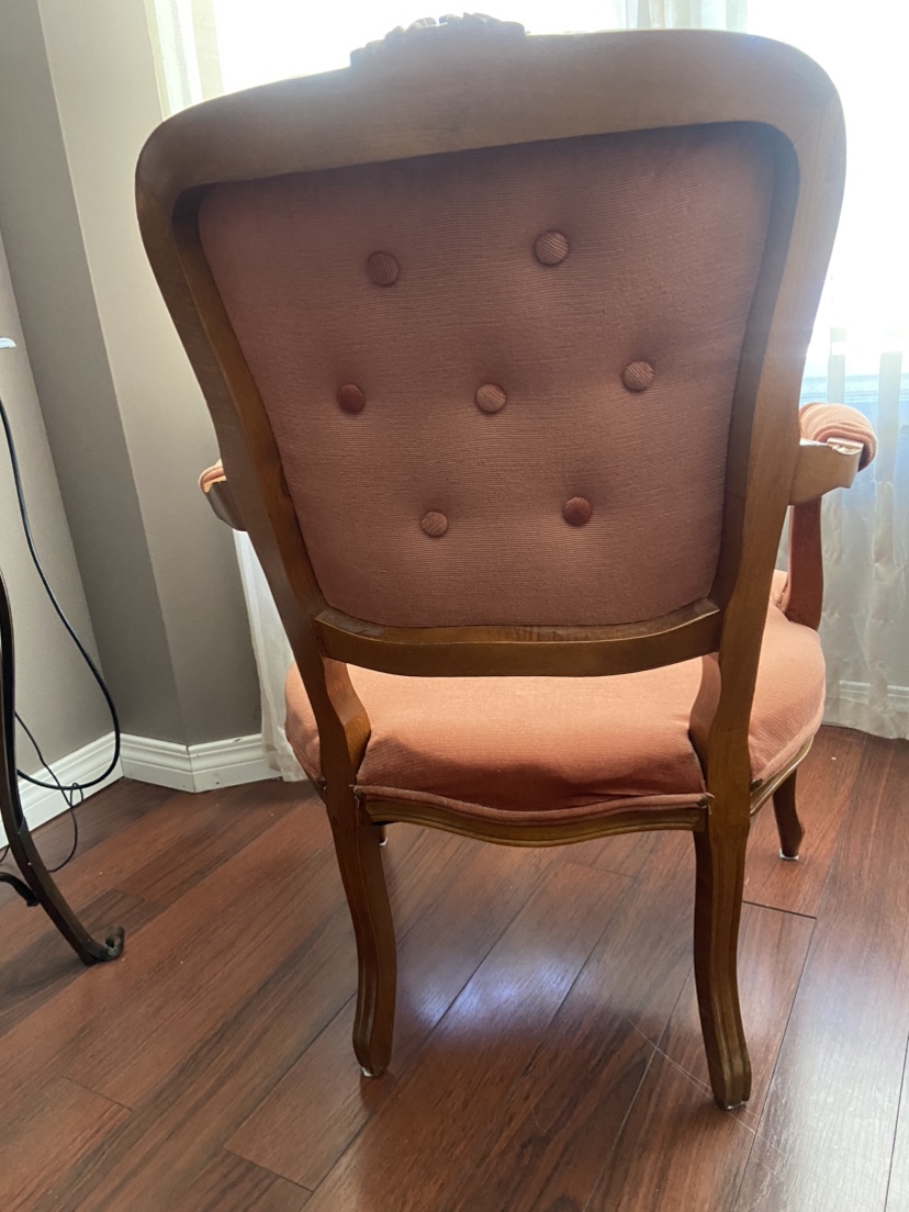 Antique Pink Velvet Chair - photo 3