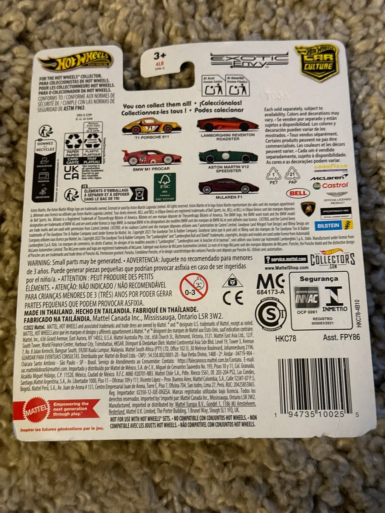 Hot Wheels Premium Aston Martin V12 Speedster image indicator(2)