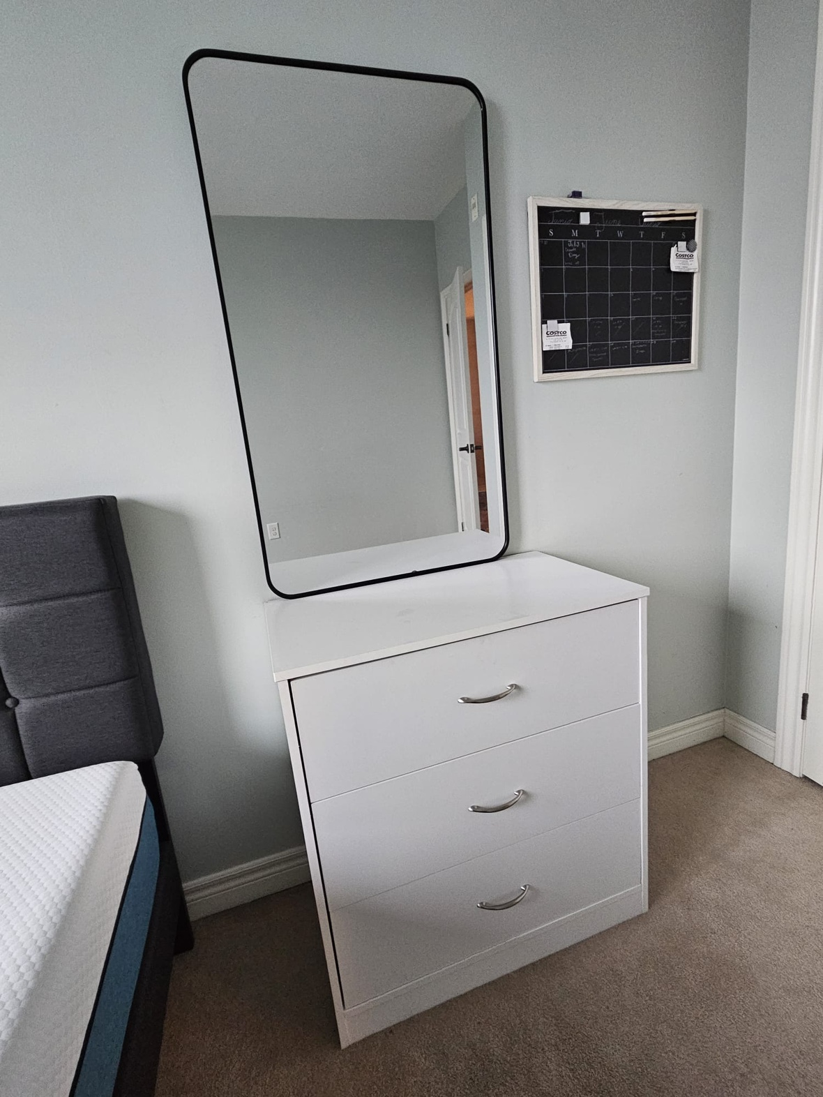 White Dresser with mirror