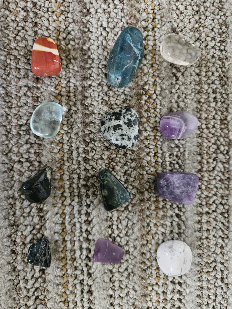 Tumbled miscellaneous rocks 🧡 thumbnail