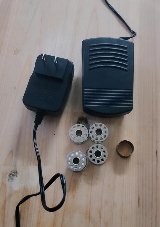 Mini Sewing Machine - photo 4