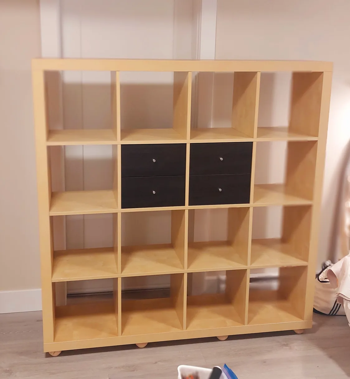 IKEA Kallax Shelving Unit image indicator(3)