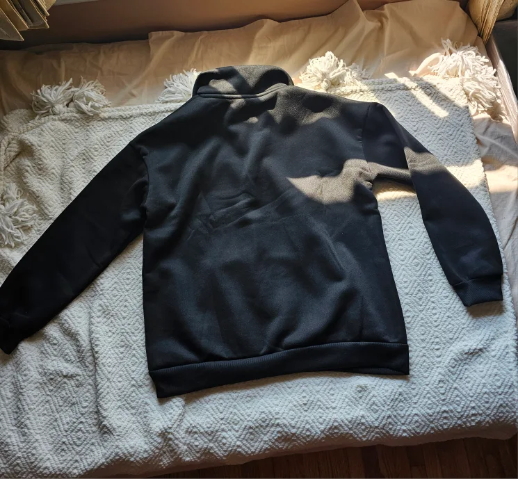 🧡  Black 1/4 Zip Fleece Sweatshirt (Brand New) image indicator(3)