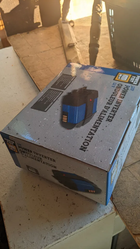 POWER FIST Power Inverter 800 Watt 12 Volt image indicator(3)