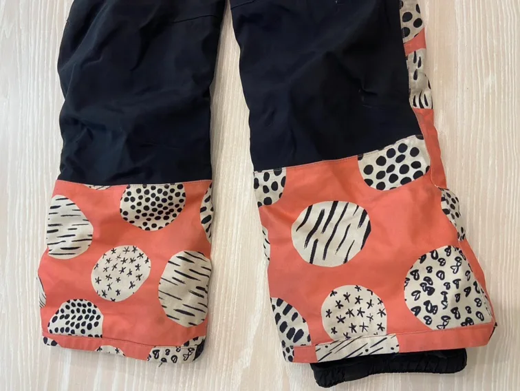 Burton Girls Snowsuit xs (6-8) image indicator(6)