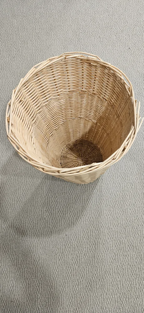 Wicker Laundry Basket image indicator(2)