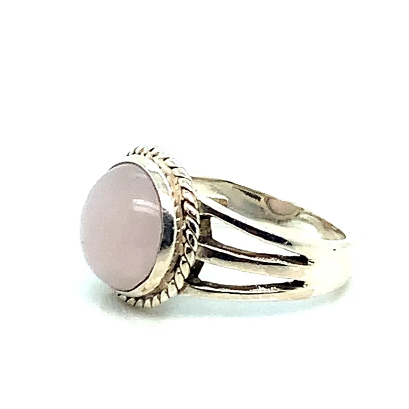 Sterling Silver Ring with Rose Quartz Stone image indicator(3)