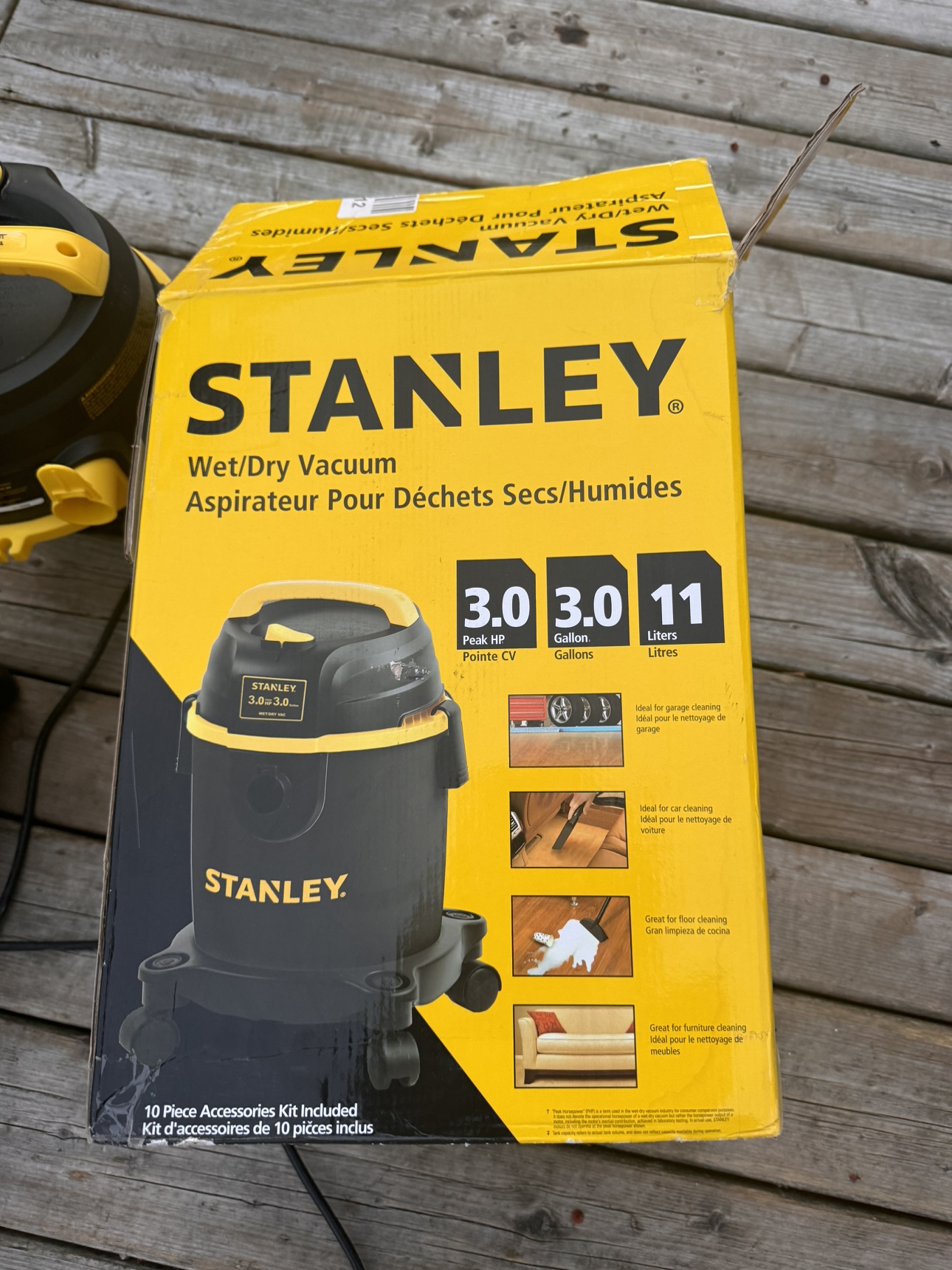 Stanley Wet/Dry Vacuum - photo 4