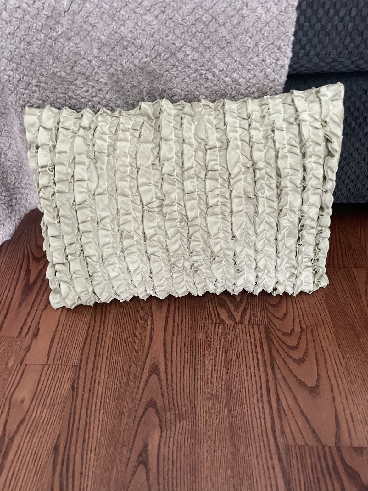 Green Throw pillows