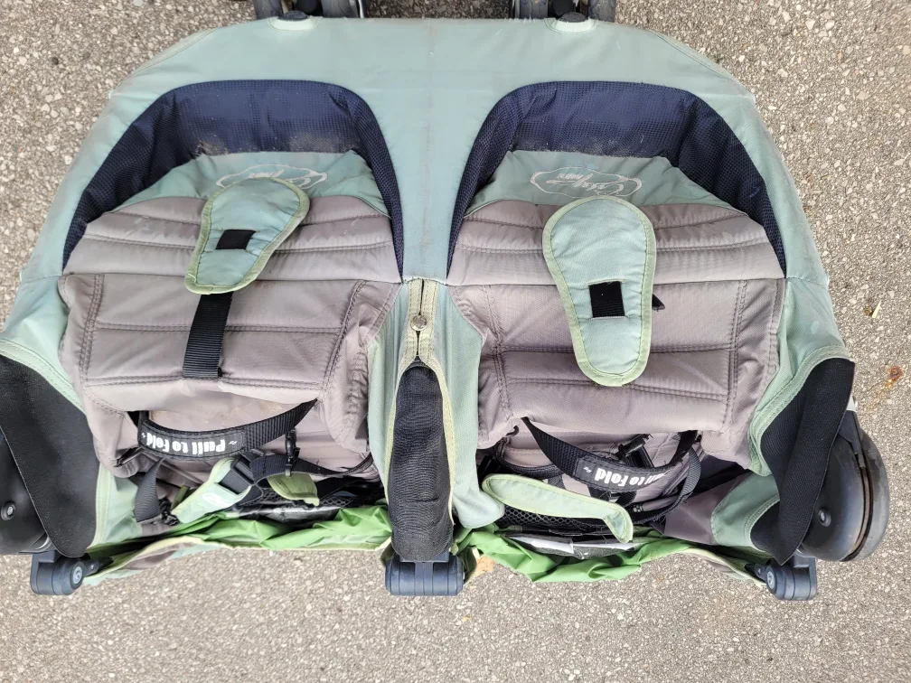 City Mini Baby Jogger Double Stroller - Make an Offer!!! image indicator(9)