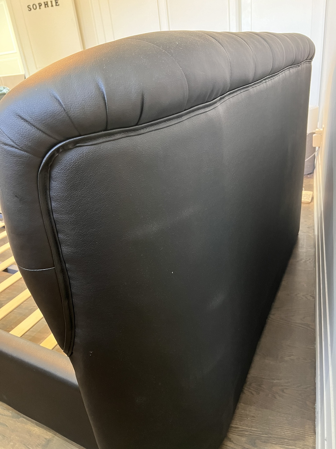 Queen Size Black Leather Bed Frame with Diamond Tufting - photo 3