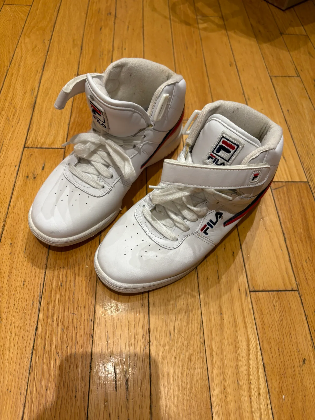 🤍7 Fila womens High-Top Sneakers image indicator(8)
