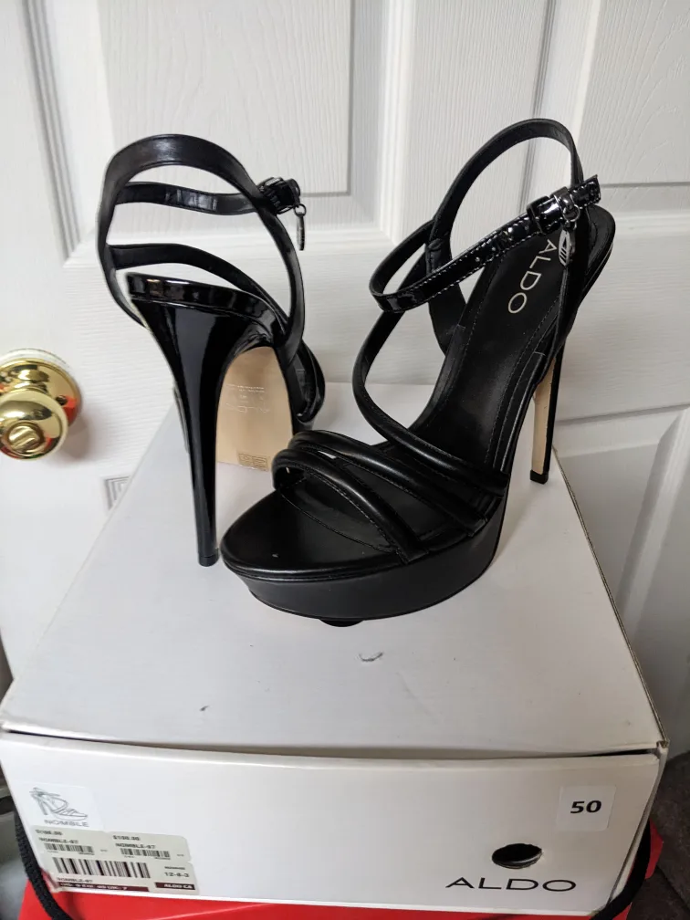 Aldo Black Platform Heels image indicator(2)