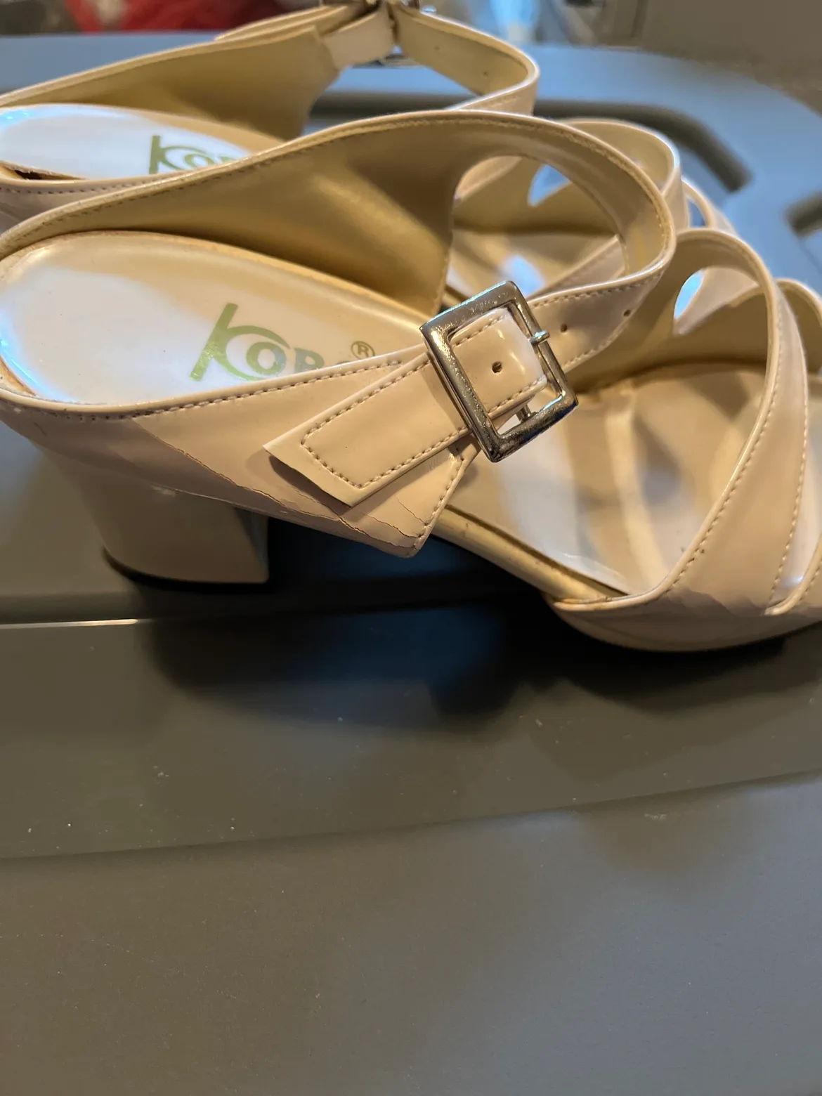 Kobo Women's fit size 6 , Platform Sandals image indicator(6)