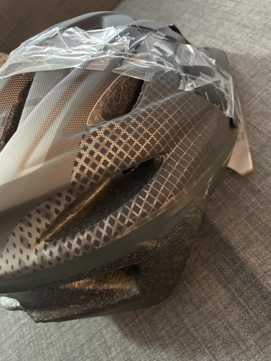 Bell Bicycle Helmet - photo 3
