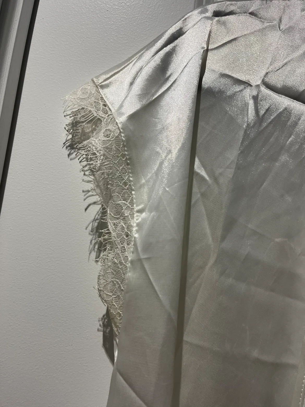 White Satin Robe with Belt image indicator(3)