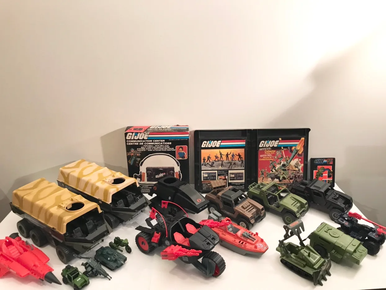 Vintage GI Joe Toys . 80s . 5$ each . Sold as a lot . image indicator(8)