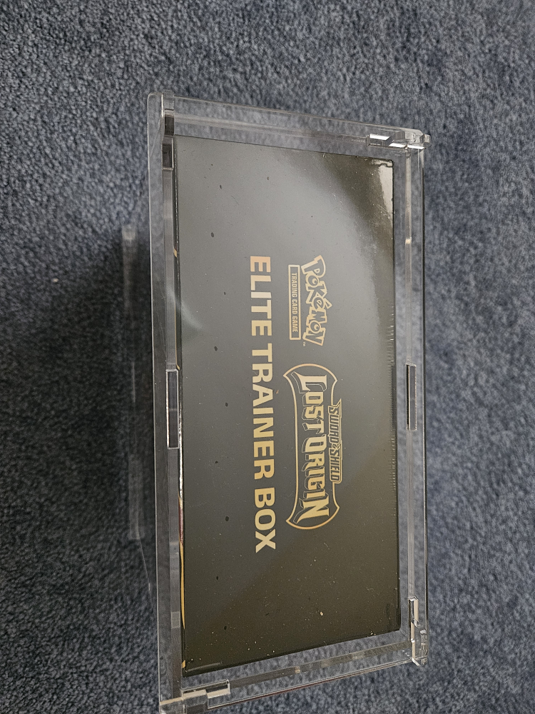 Pokemon Lost Origin Elite Trainer Box - photo 2