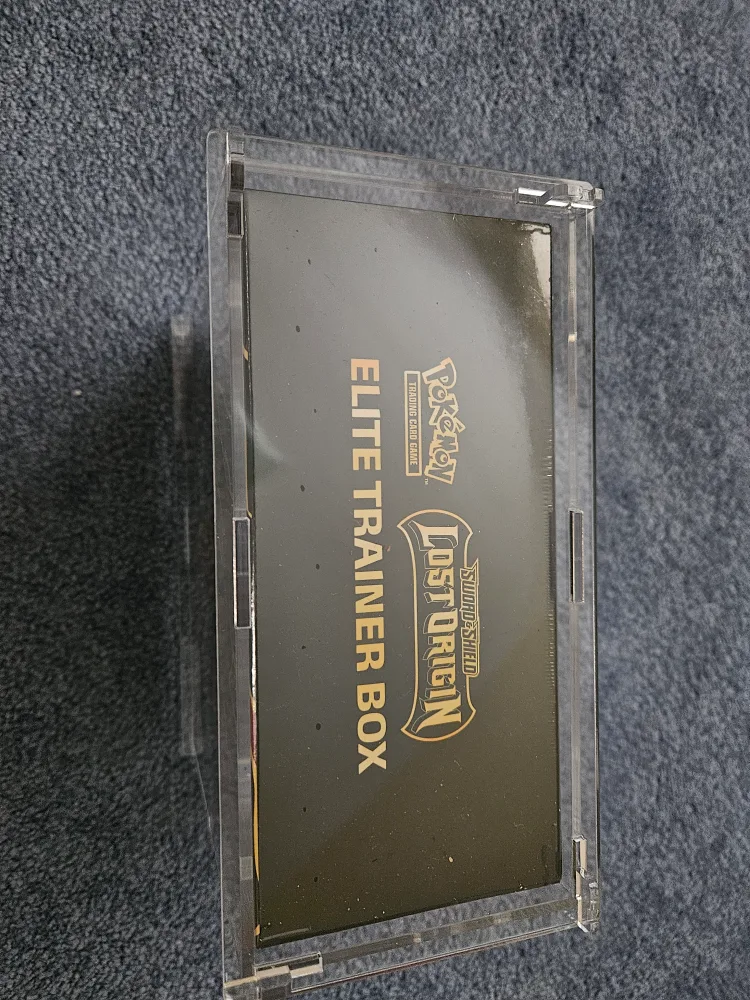 Pokemon Lost Origin Elite Trainer Box image indicator(2)