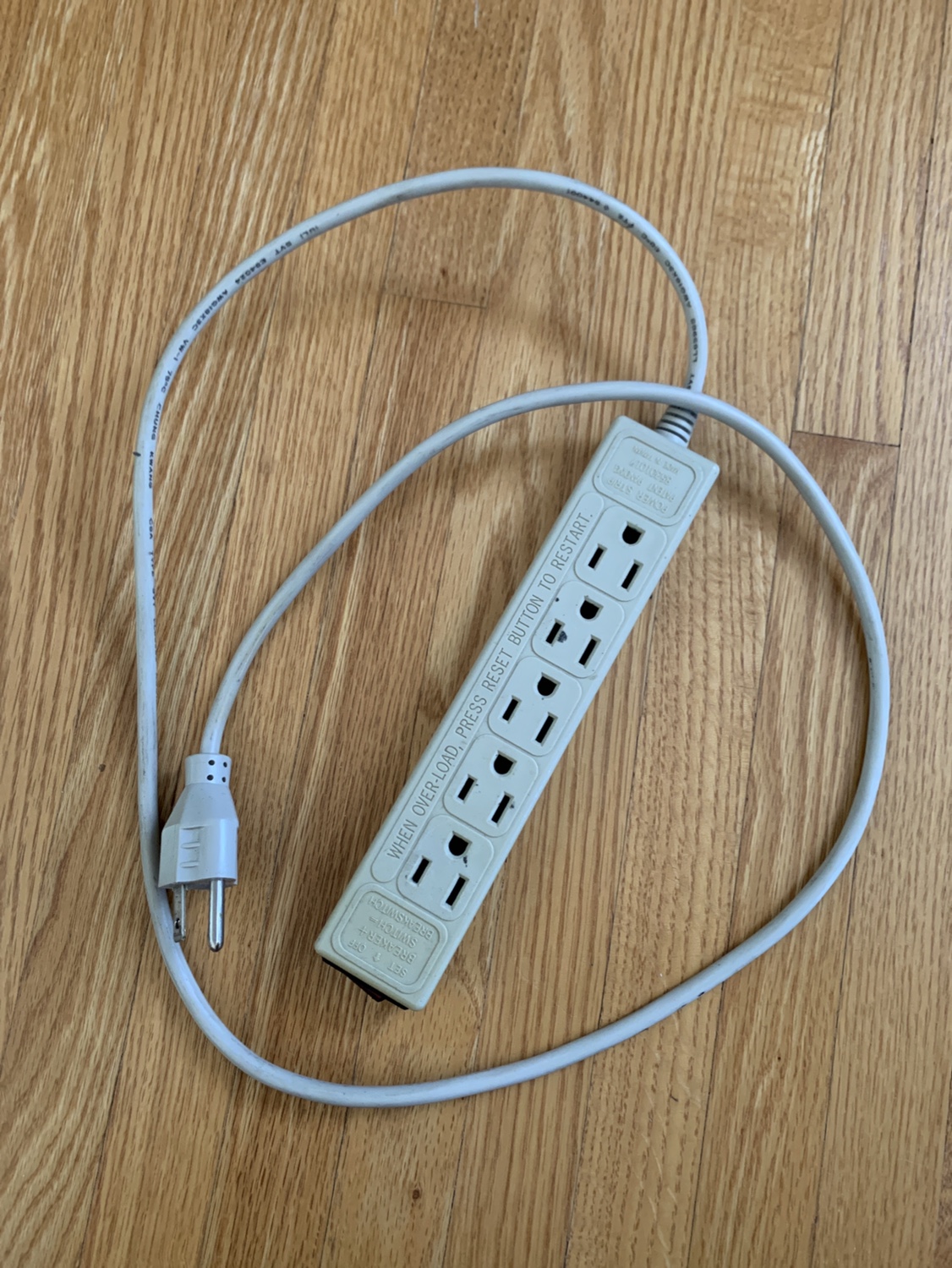 🧡 Power Bar with 4 Outlets
