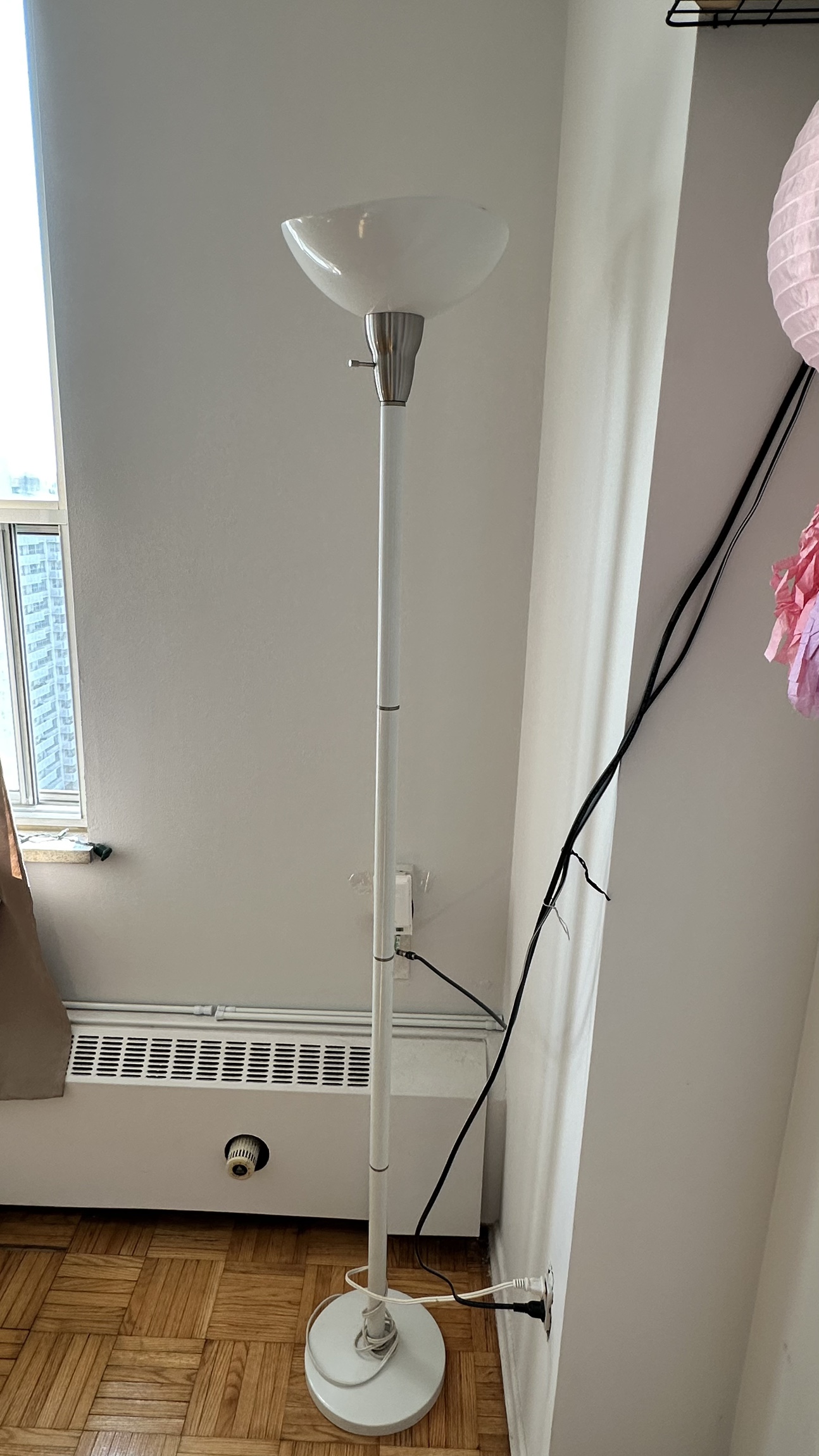 White Floor Lamp - photo 2