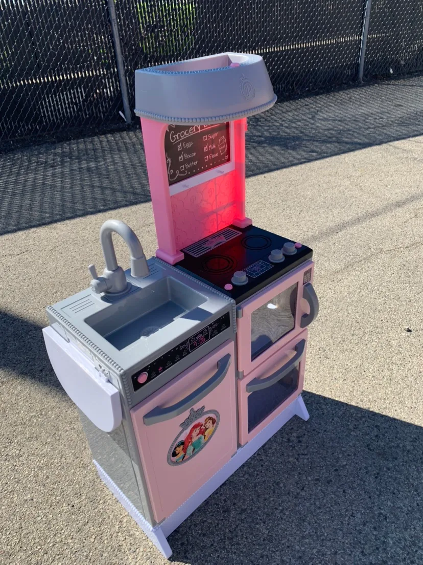 Disney Princess Kitchen Play Set thumbnail