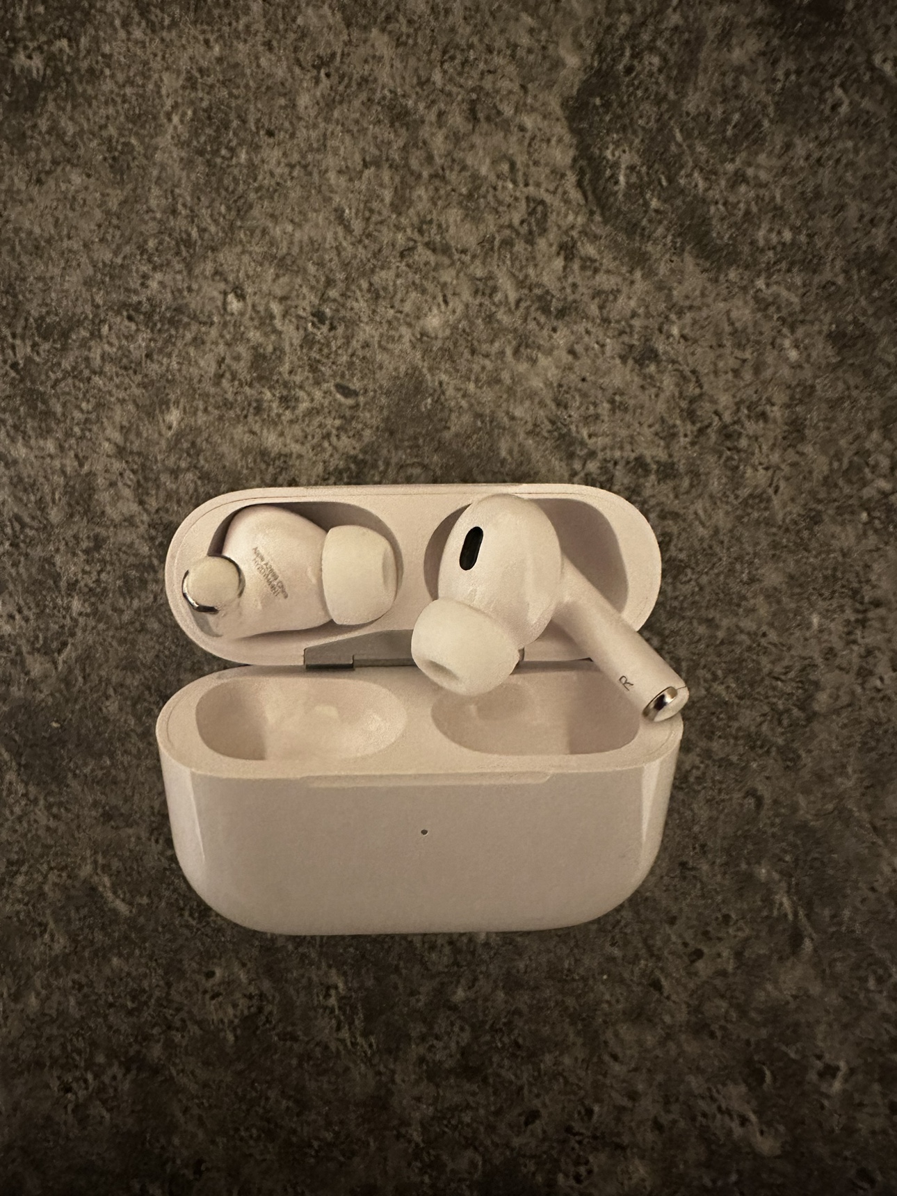 Apple AirPods Pro 2nd generation - photo 2
