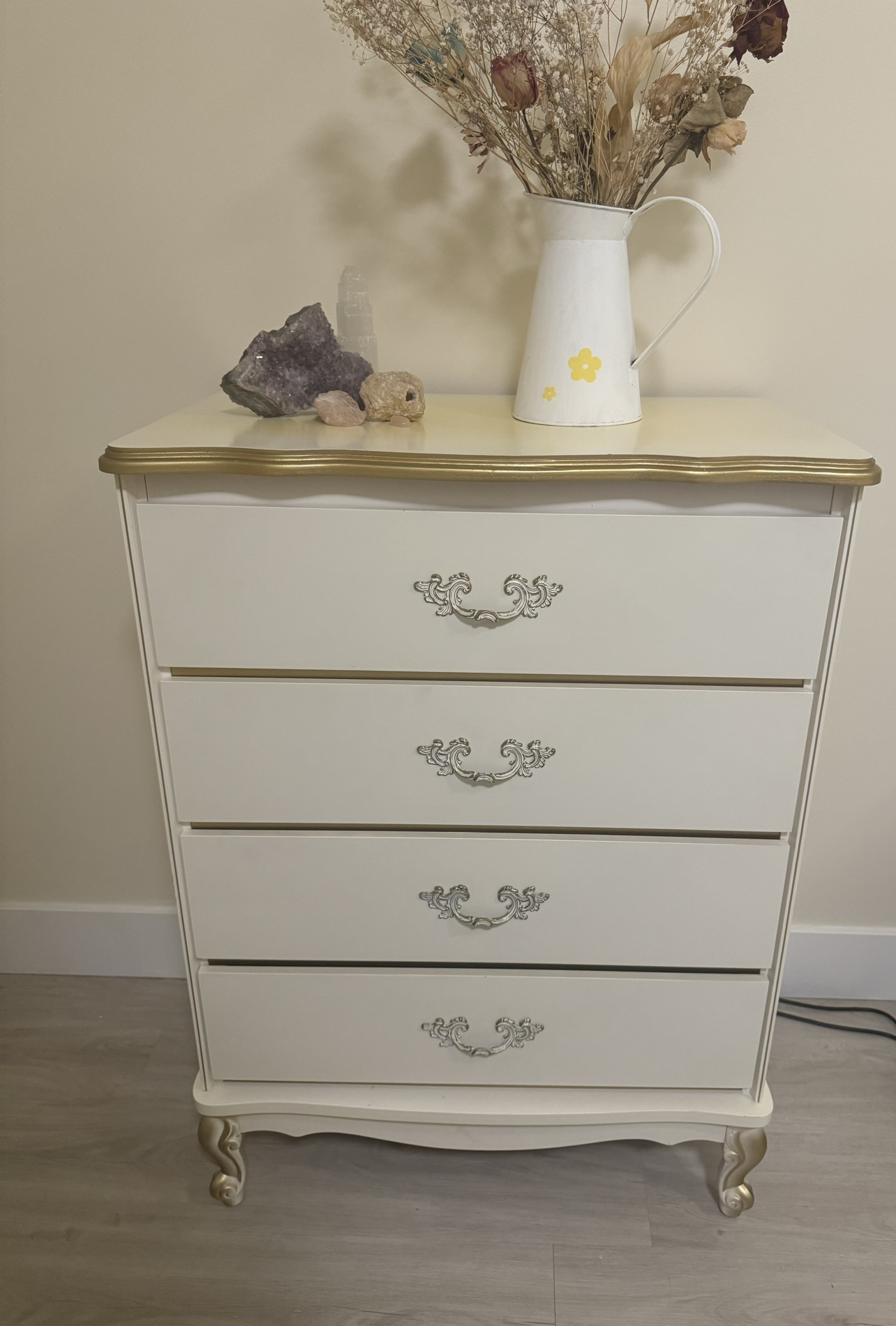 White and Gold Dresser