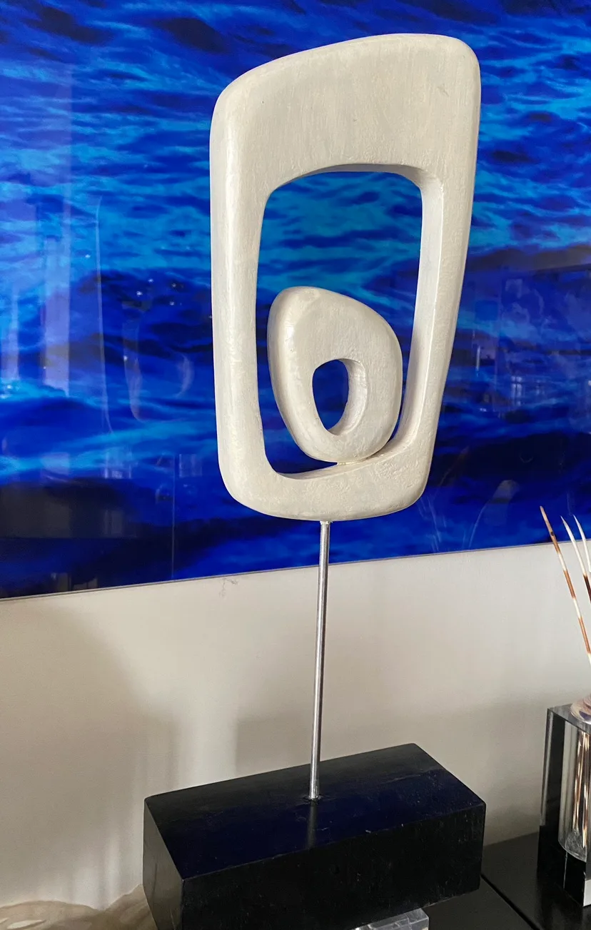 Retro Abstract Sculptures image indicator(3)