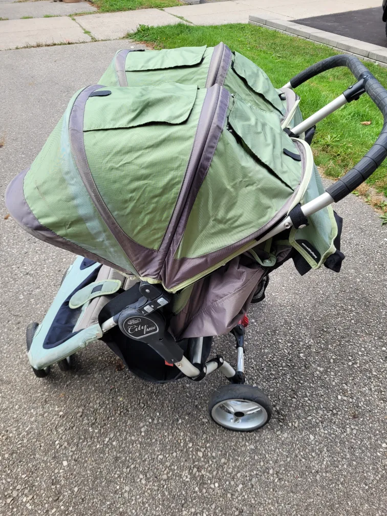 City Mini Baby Jogger Double Stroller - Make an Offer!!! image indicator(5)