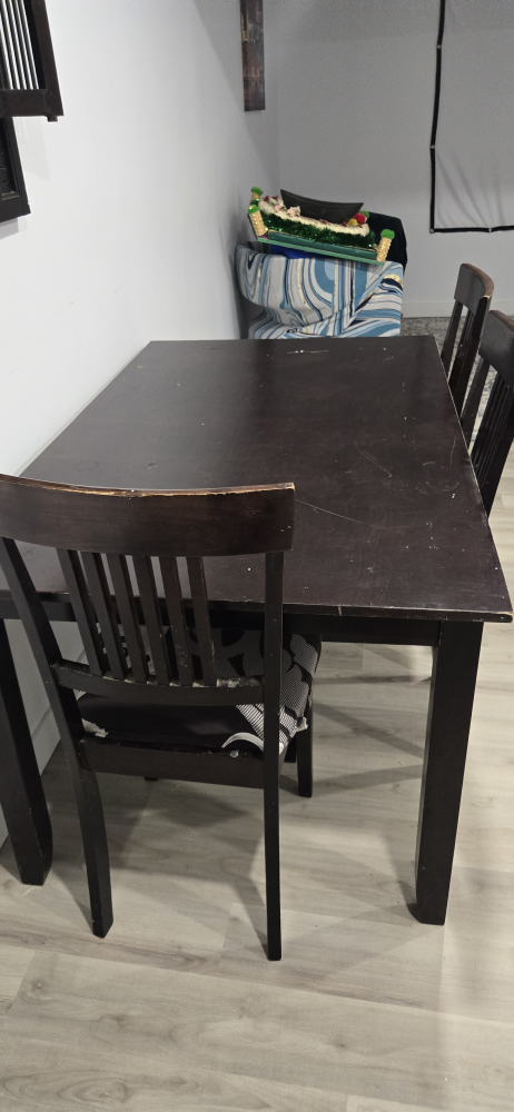 Dining Table Set