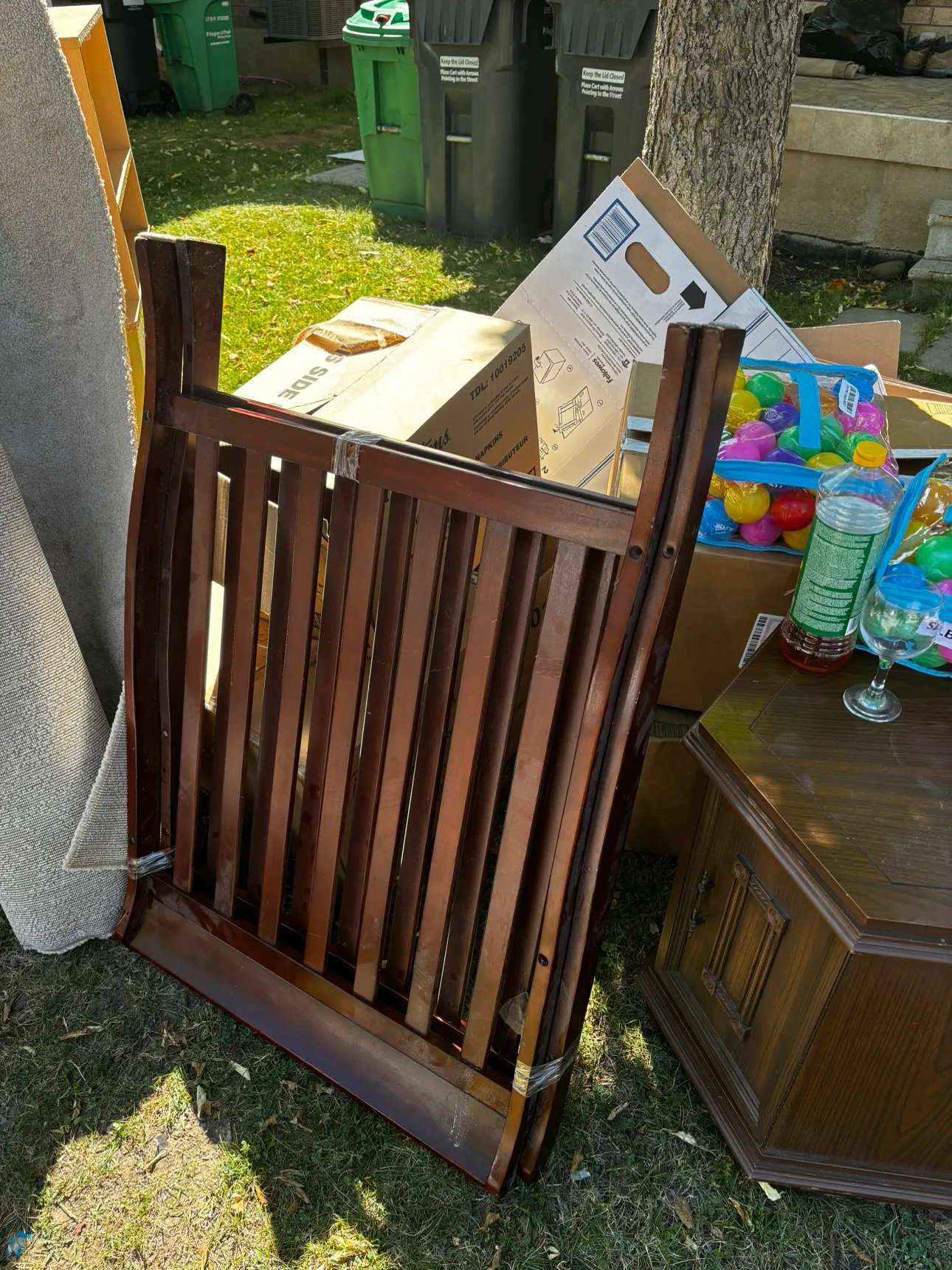 Moving out sale. Free stuff!!!! image indicator(3)